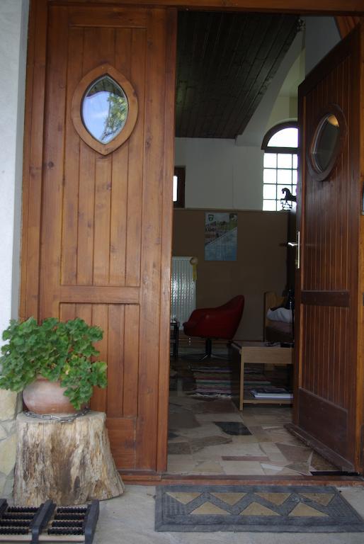 Dabasi Lovas Vendeghaz Hotel Luaran gambar