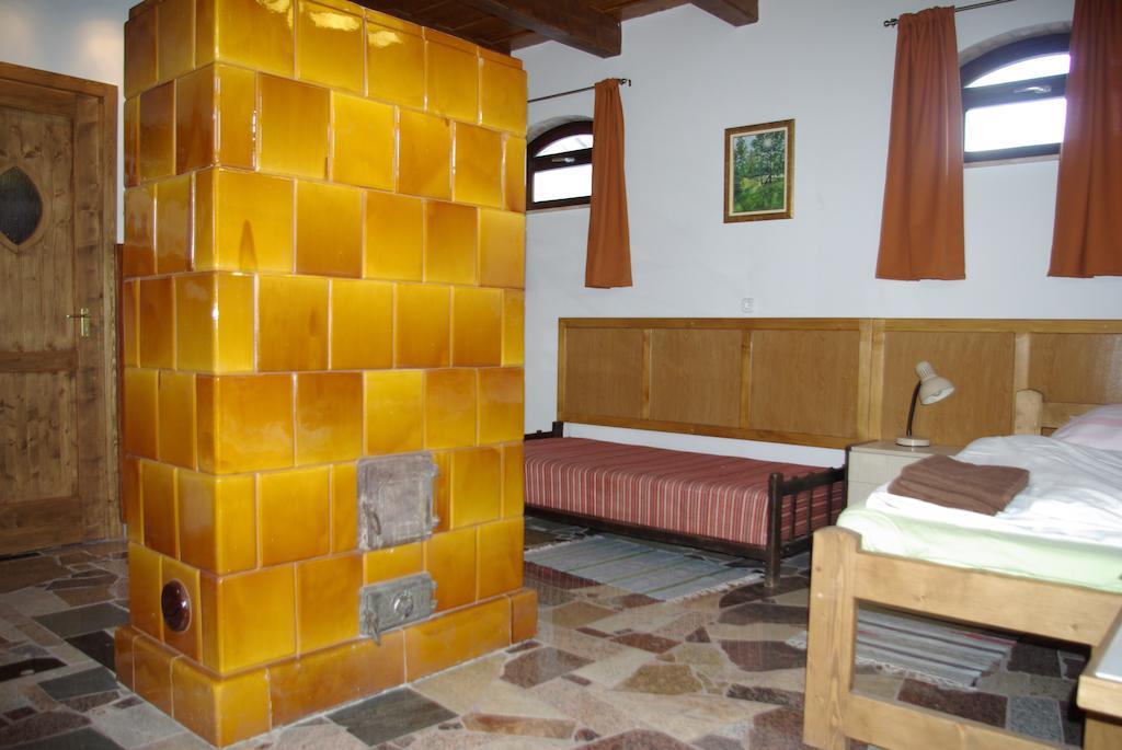 Dabasi Lovas Vendeghaz Hotel Bilik gambar