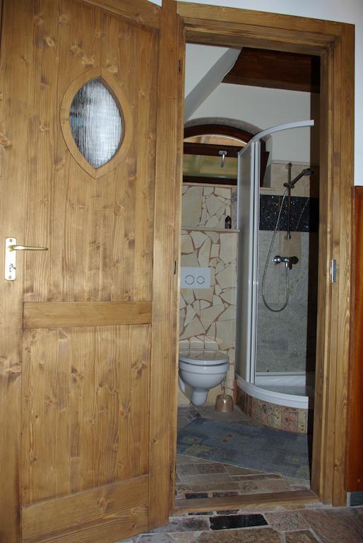 Dabasi Lovas Vendeghaz Hotel Bilik gambar